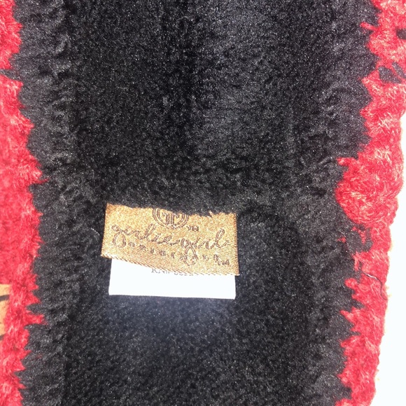 NWT Red Knit Headband w/ Sherpa Lining - Picture 5 of 5